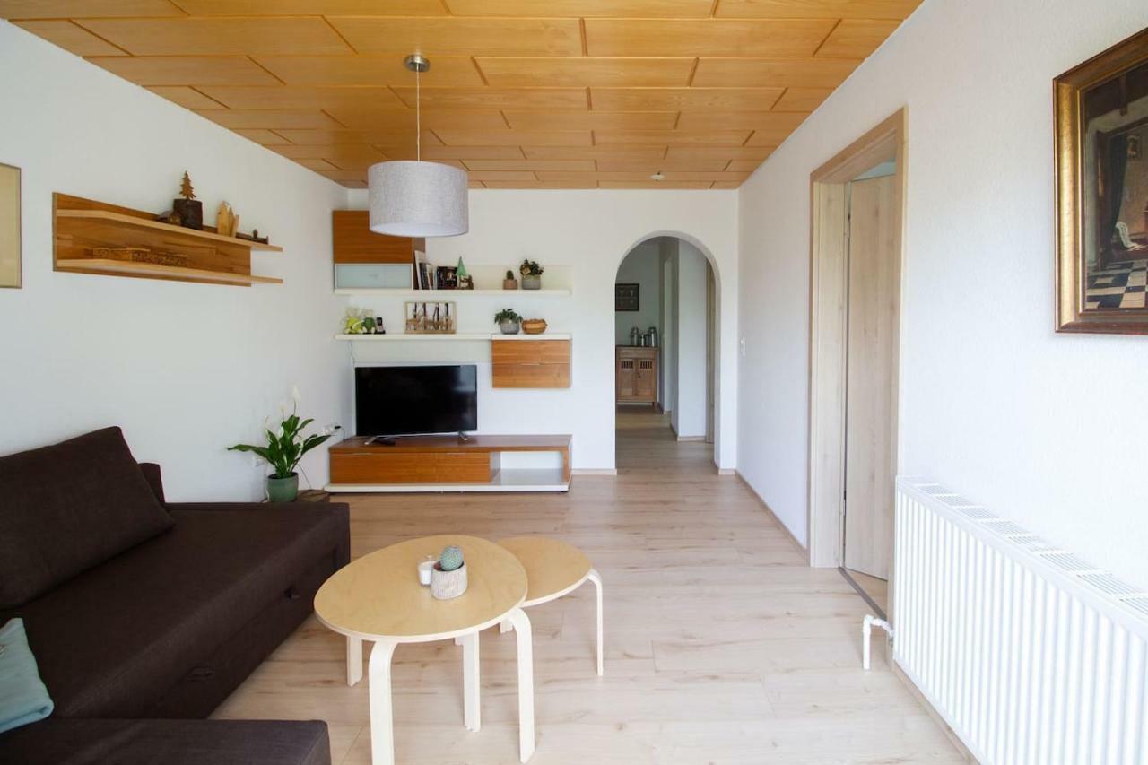 Schoene Und Helle Ferienwohnung In Pfaffenweiler 빌린겐슈베닝겐 외부 사진